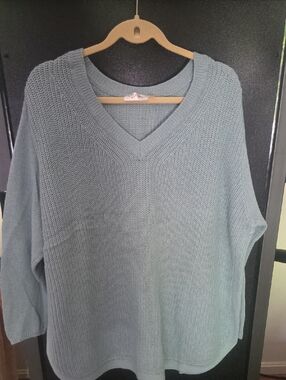 RD Style Light Blue Ribbed V-Neck Sweater